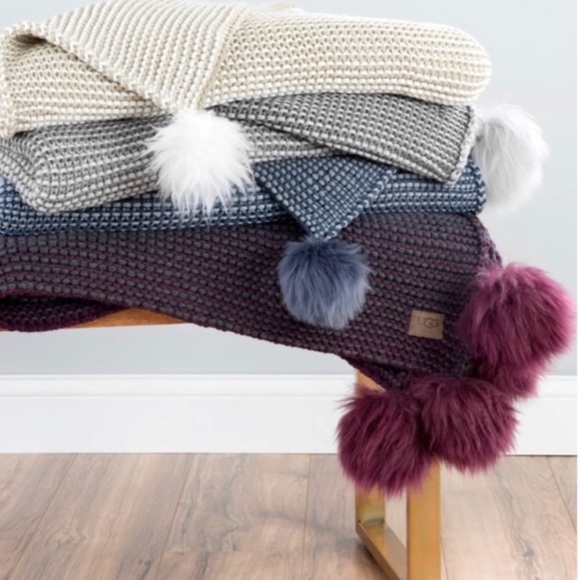 Ugg Snow Creek Pom Pom Throw Blanket Purple Gray - Picture 2 of 8